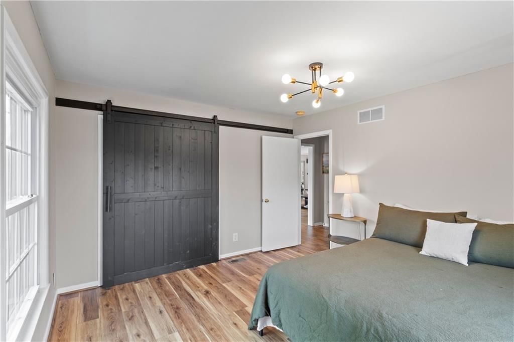302 W Summit Street — photo 28