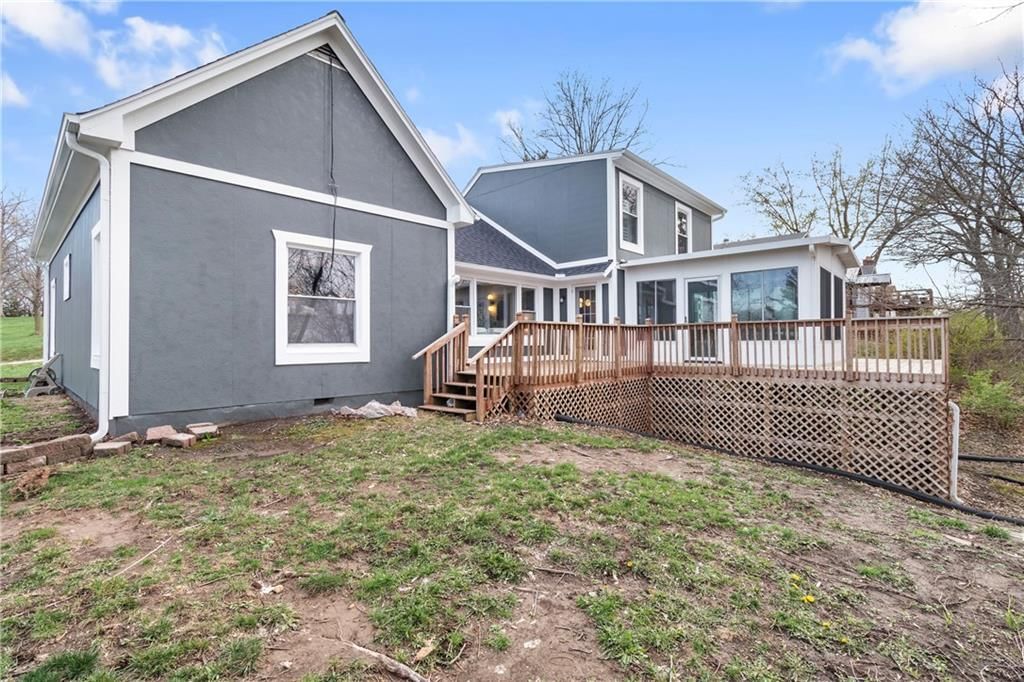 302 W Summit Street — photo 43