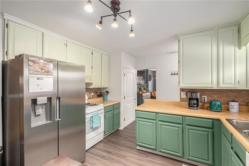 812 Crestline Drive — photo 11