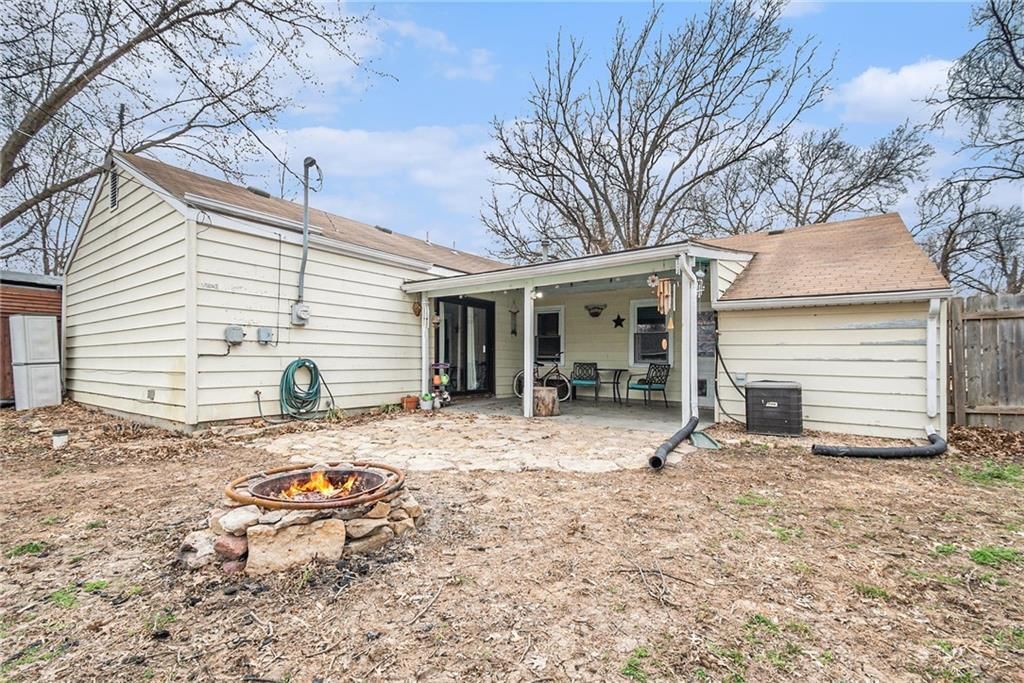 812 Crestline Drive — photo 23