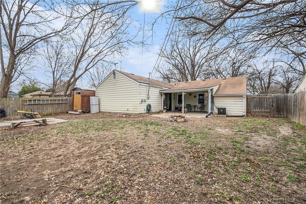 812 Crestline Drive — photo 24