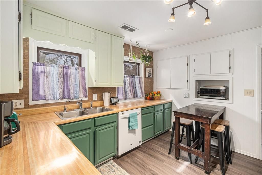 812 Crestline Drive — photo 9