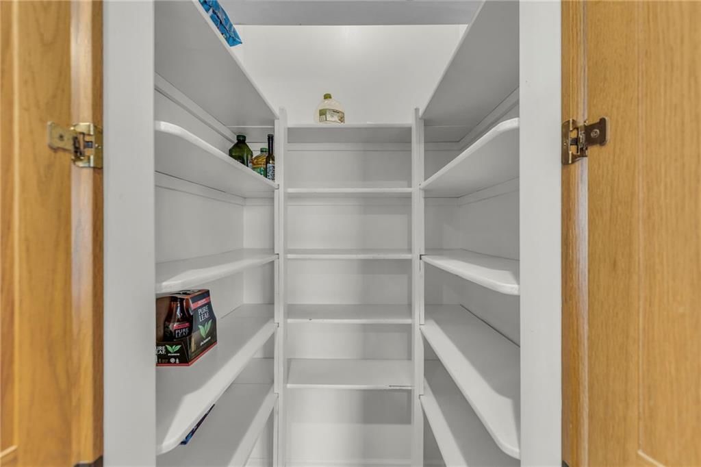 16034 Overbrook Lane — photo 18