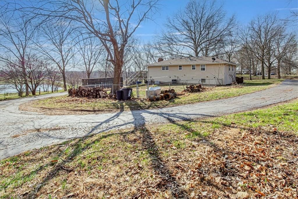 1930 Hillview Road — photo 12