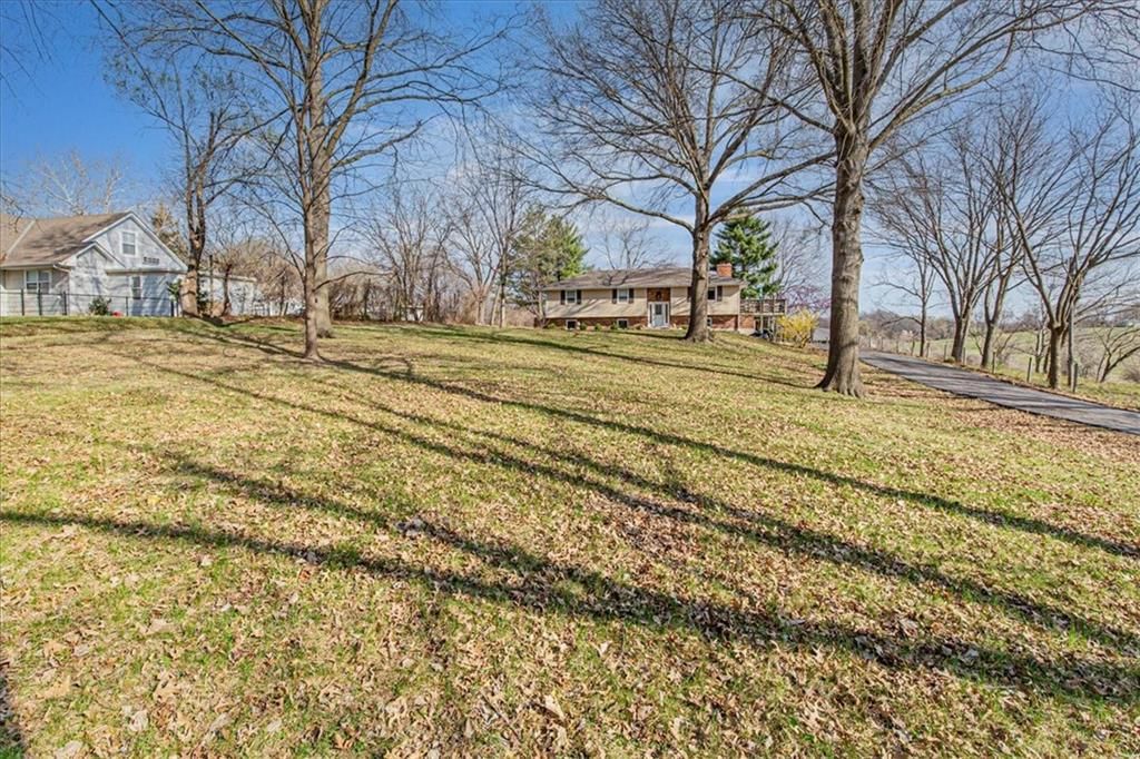 1930 Hillview Road — photo 3