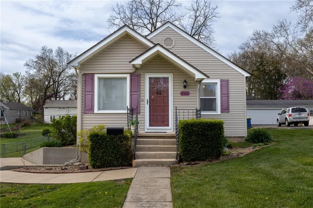 741 Sunset Avenue, Liberty, MO