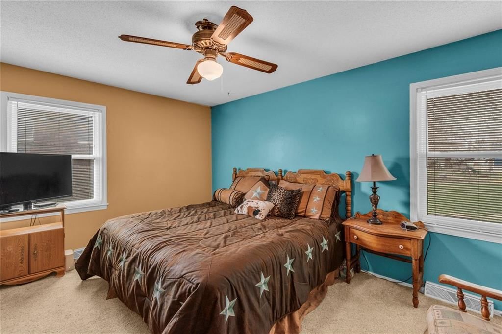 16604 Spring Valley Road — photo 11