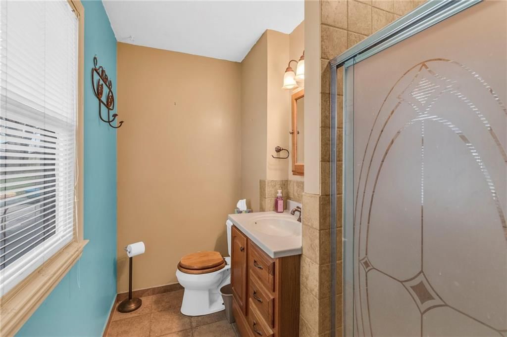16604 Spring Valley Road — photo 14