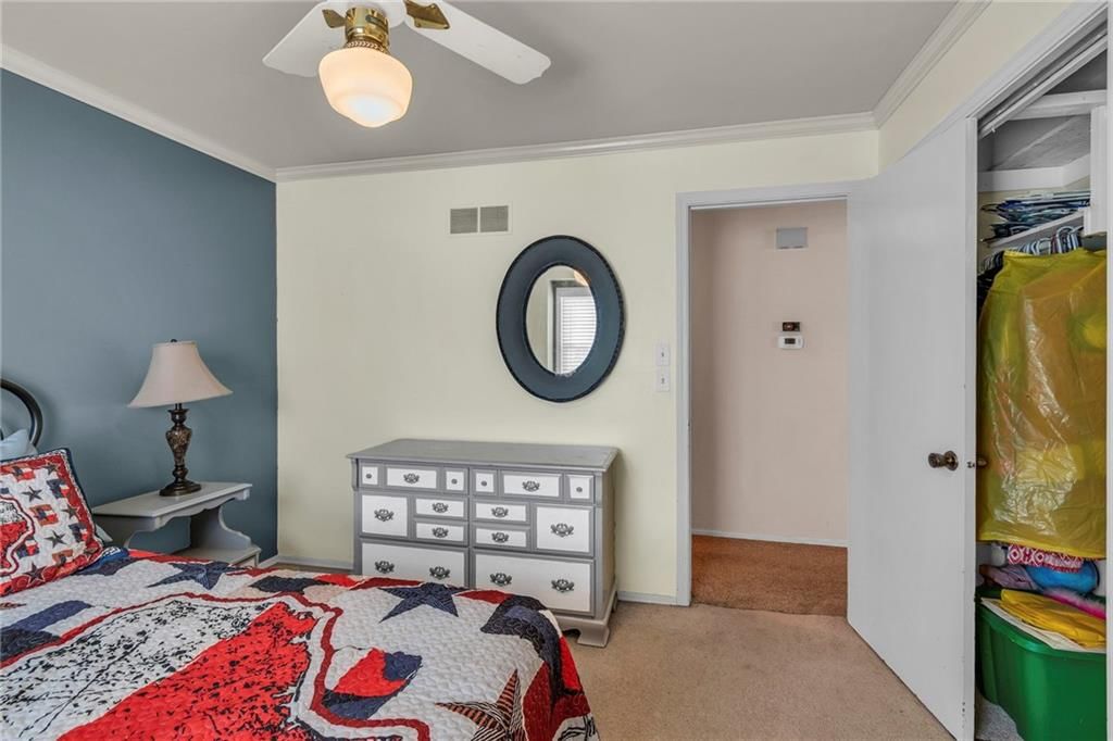 16604 Spring Valley Road — photo 16
