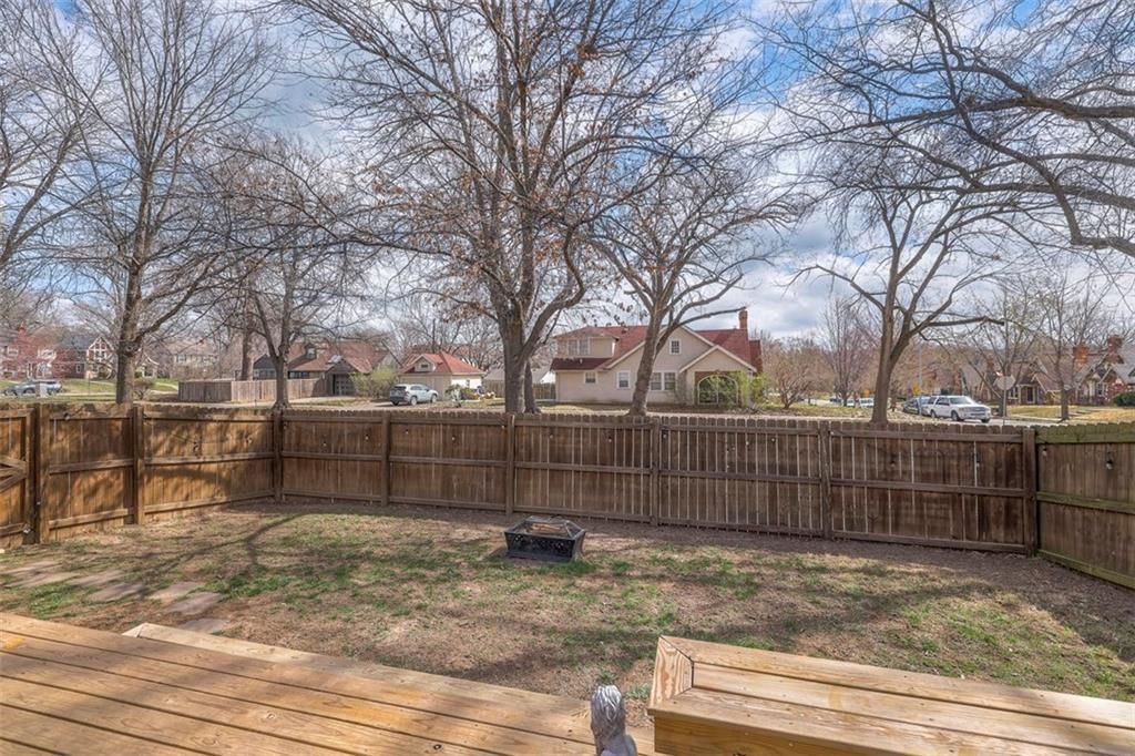 640 E 71st Terrace — photo 51