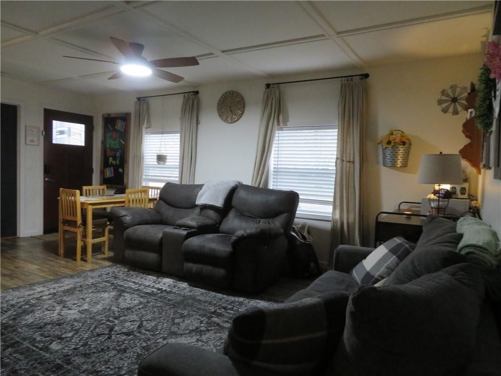 1737 Lockhart Lane — photo 7