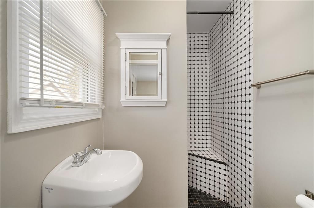 1324 S Pleasant Street — photo 13