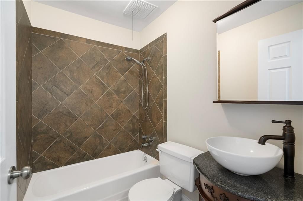 1324 S Pleasant Street — photo 16