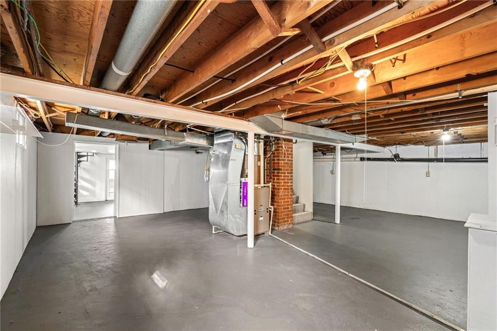 1324 S Pleasant Street — photo 25
