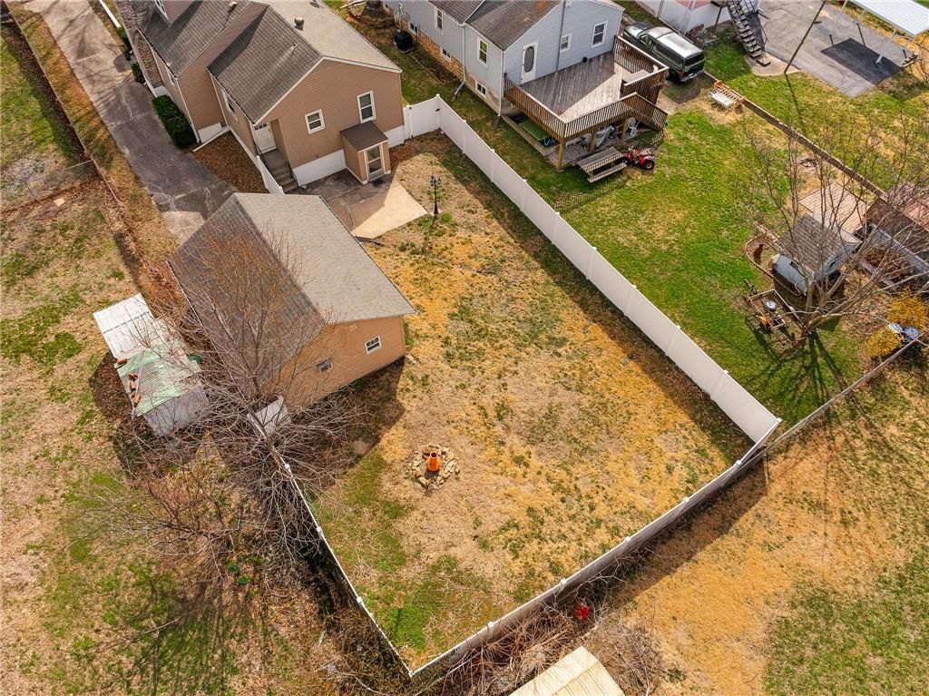 1324 S Pleasant Street — photo 29