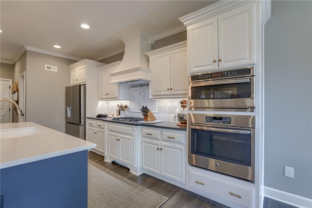 18525 W 194th Street — photo 9