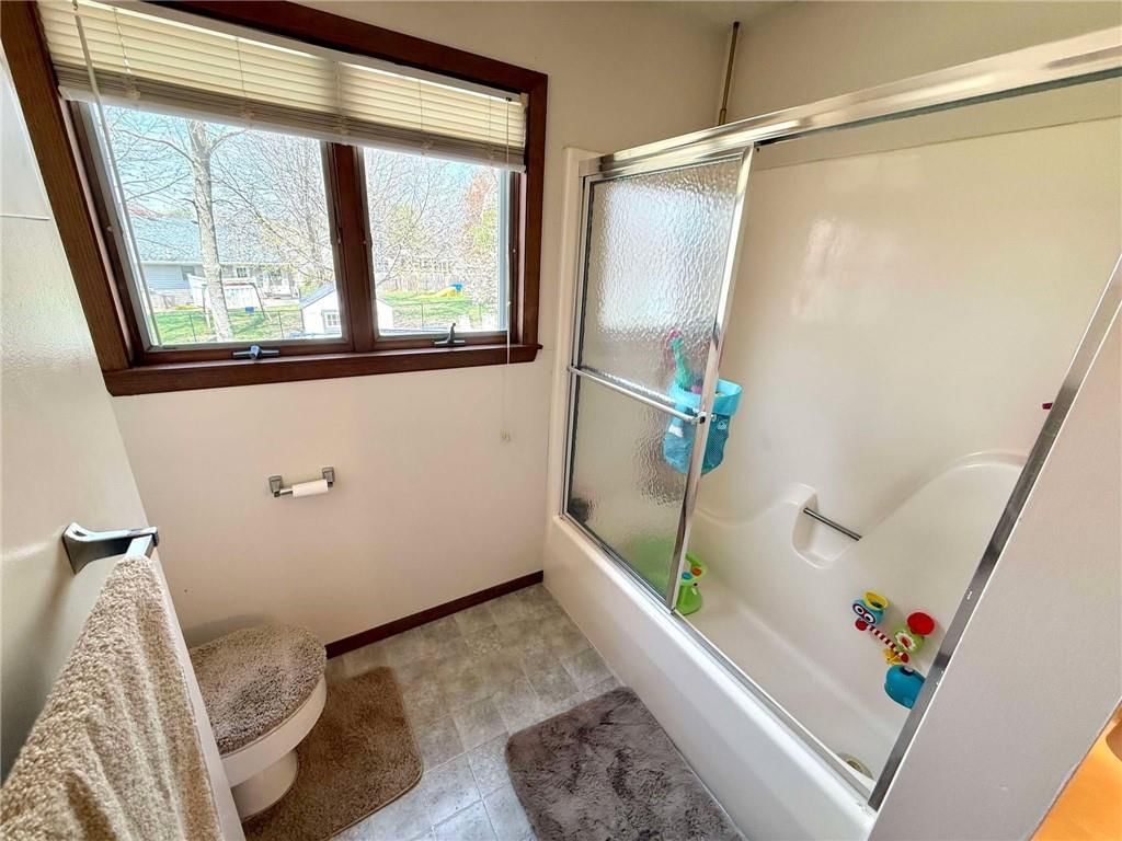 715 W Lincoln Street — photo 14