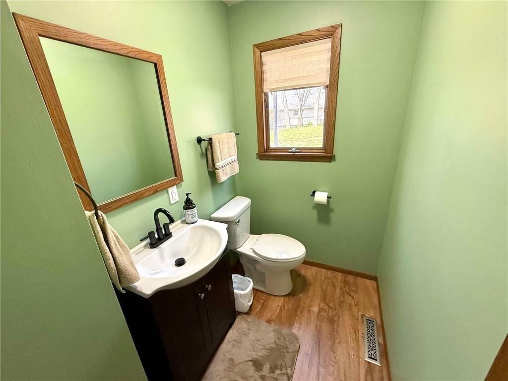 715 W Lincoln Street — photo 16