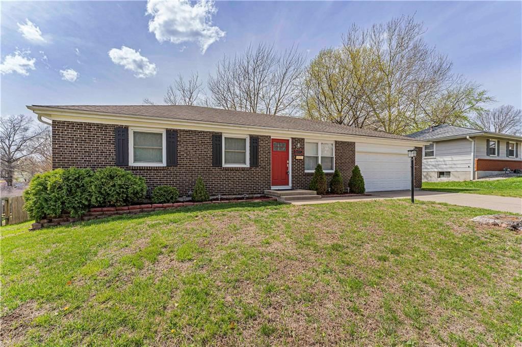 16913 ELLISON Way — photo 3