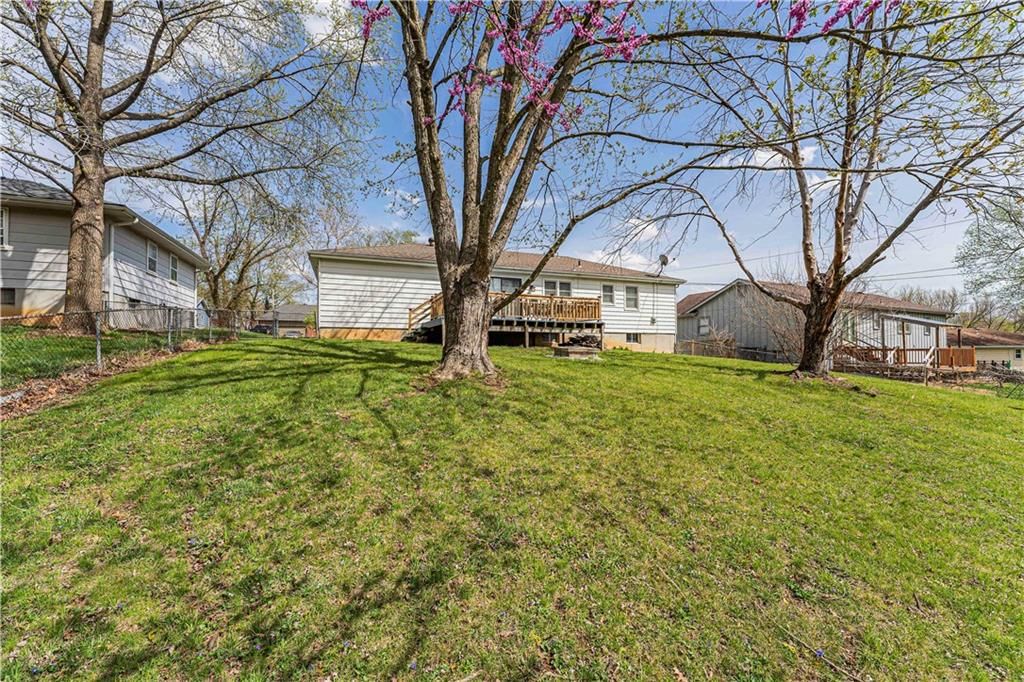 16913 ELLISON Way — photo 29