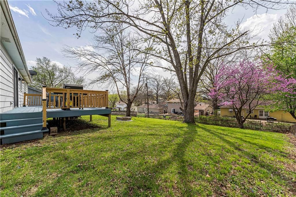 16913 ELLISON Way — photo 30