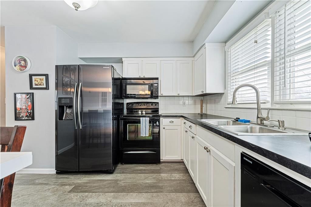 16913 ELLISON Way — photo 7