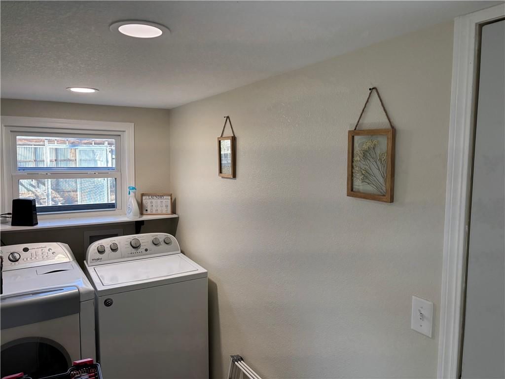 311 E Maple Street — photo 13