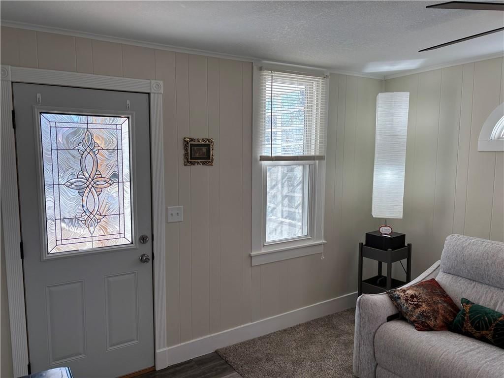 311 E Maple Street — photo 4