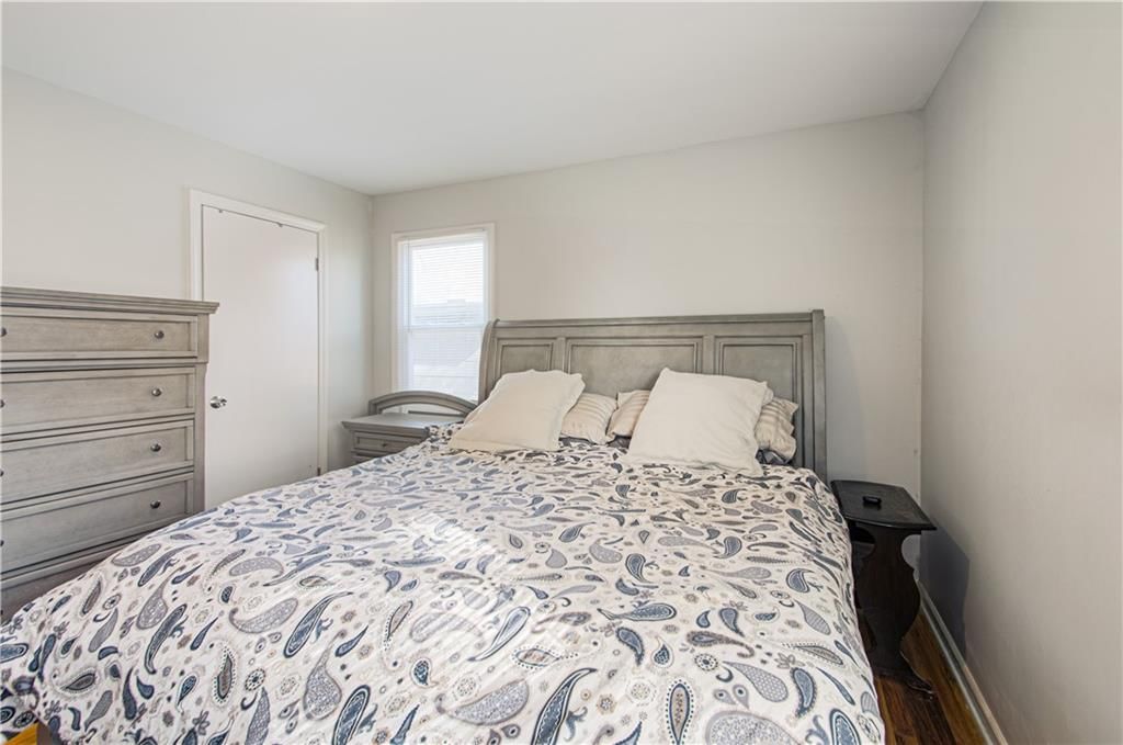 4849 N Gladstone Avenue — photo 11