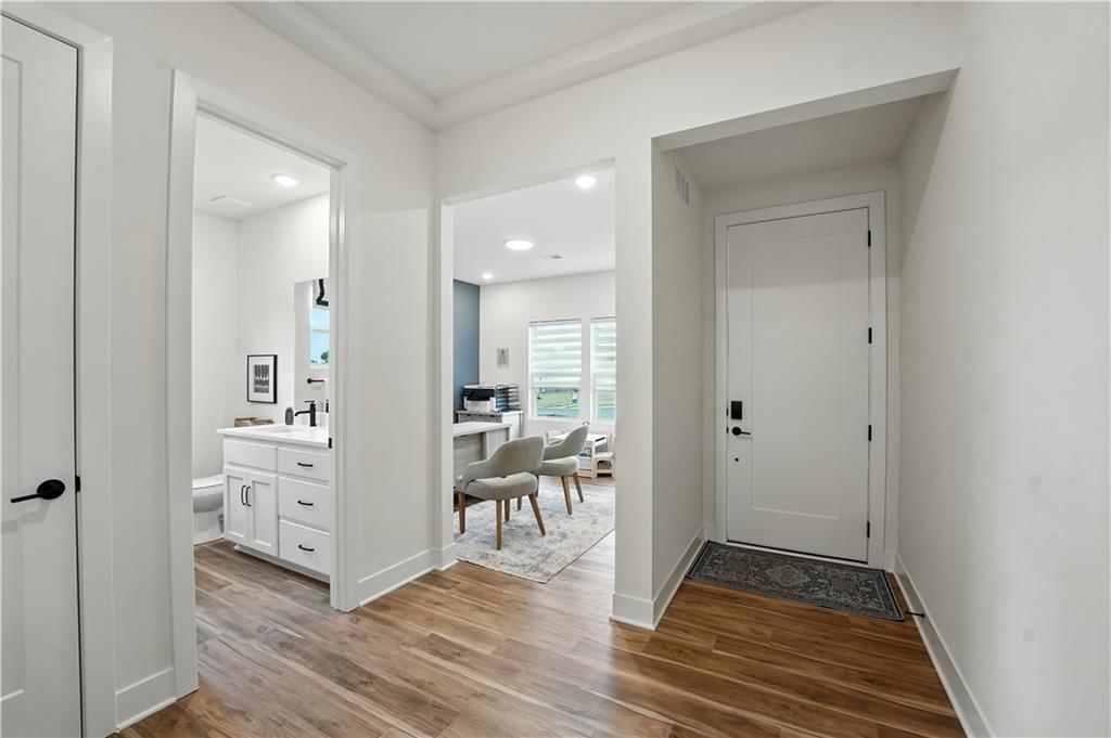 20632 Barker Street — photo 10