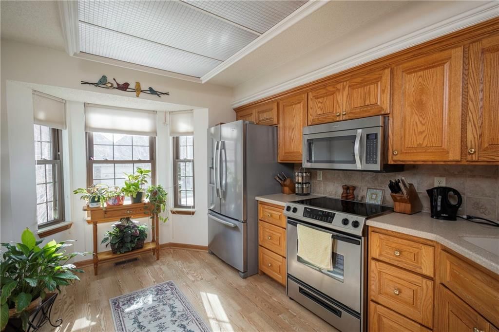 327 E Partridge Avenue — photo 14