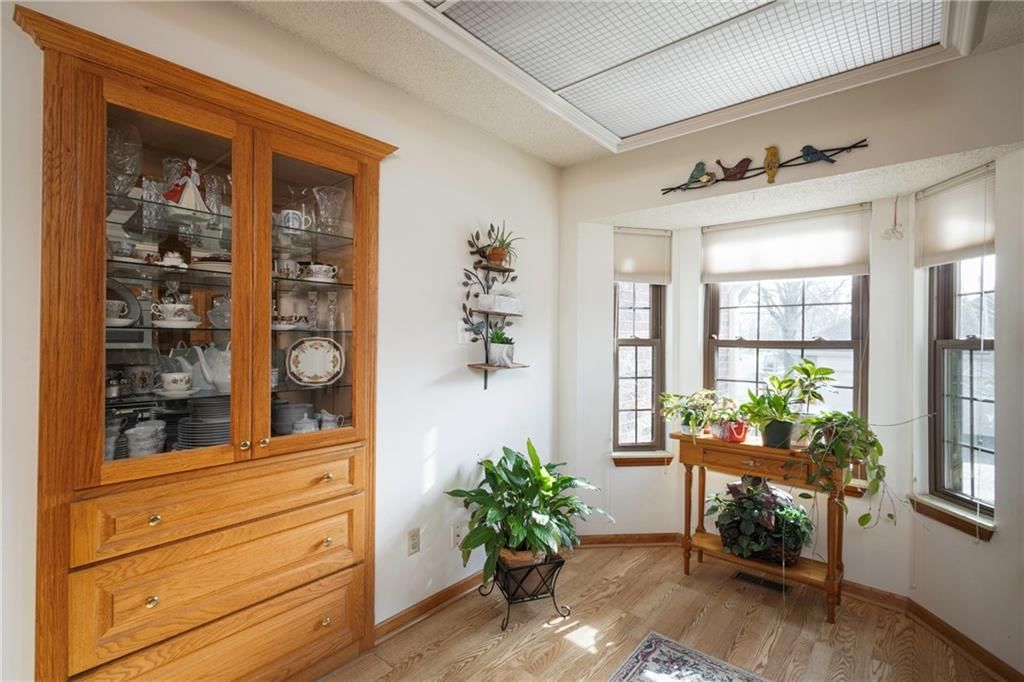 327 E Partridge Avenue — photo 15