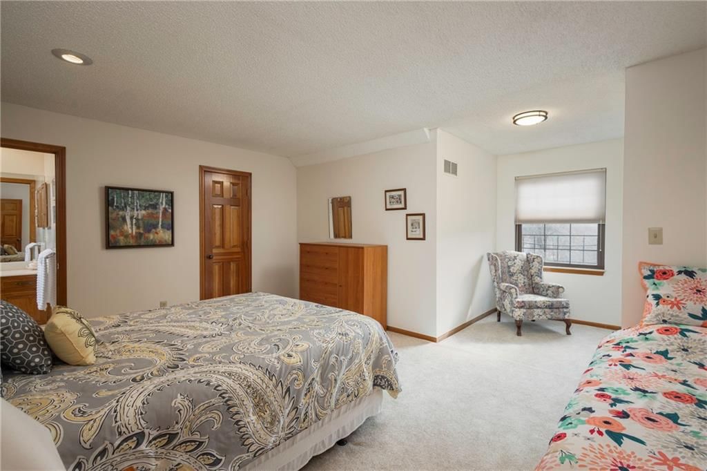 327 E Partridge Avenue — photo 25