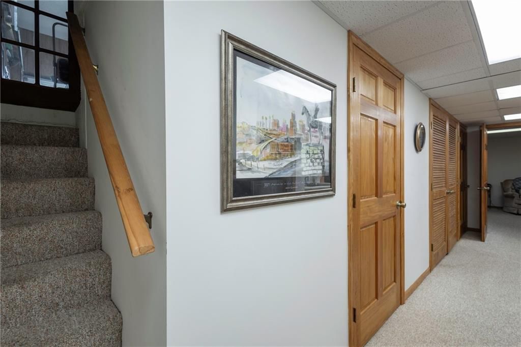 327 E Partridge Avenue — photo 34