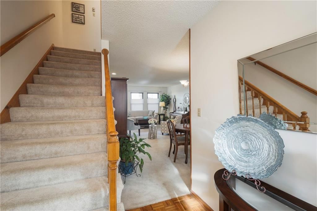 327 E Partridge Avenue — photo 8