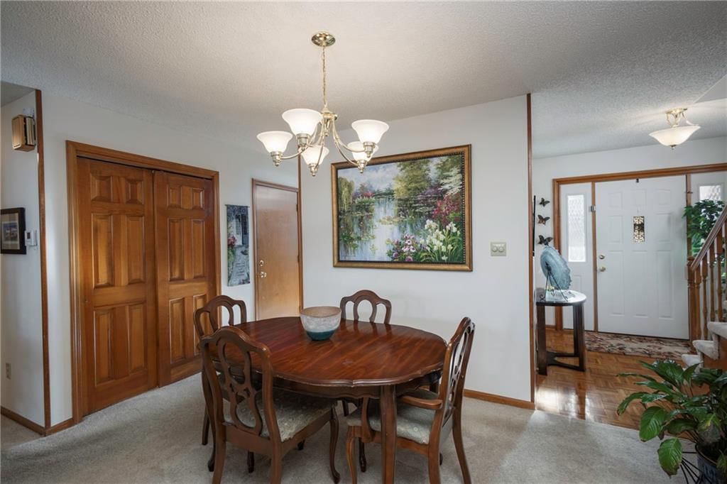327 E Partridge Avenue — photo 9