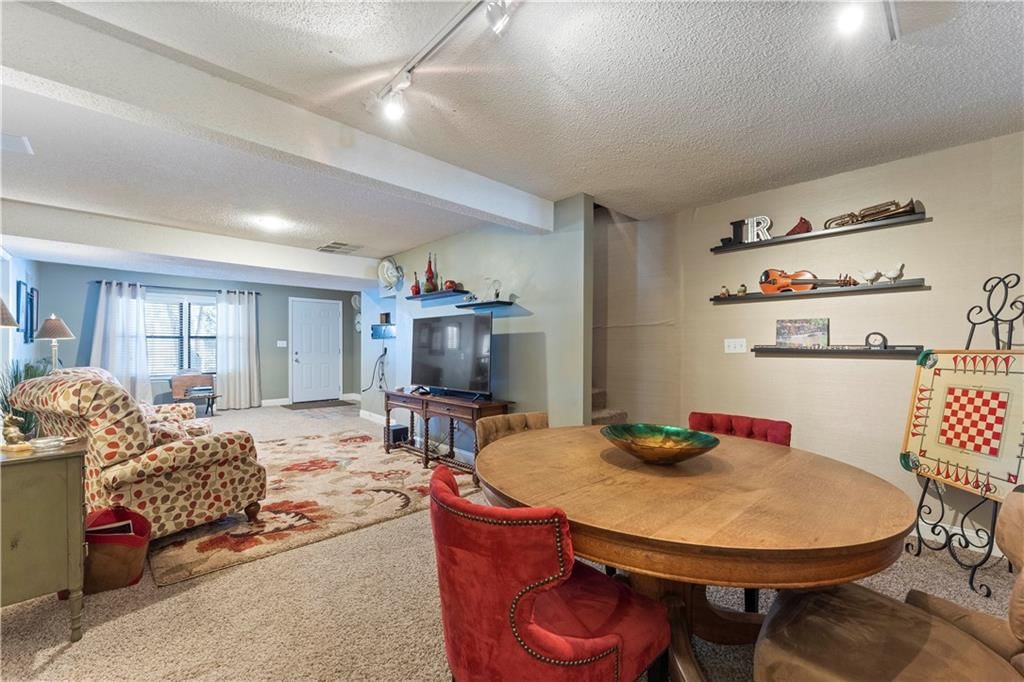 1403 S Prospect Street — photo 30