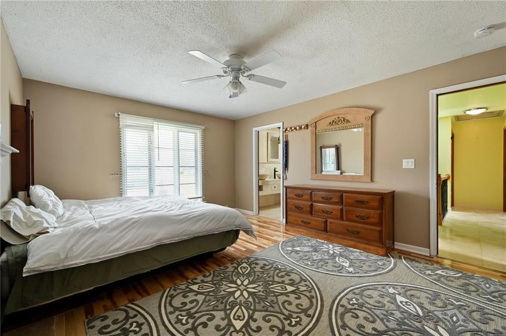 9601 Olmstead Road — photo 33