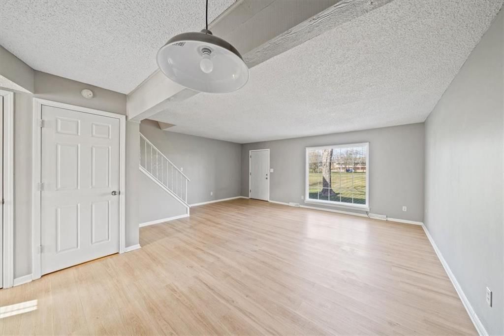 6507 E 128th Street — photo 2