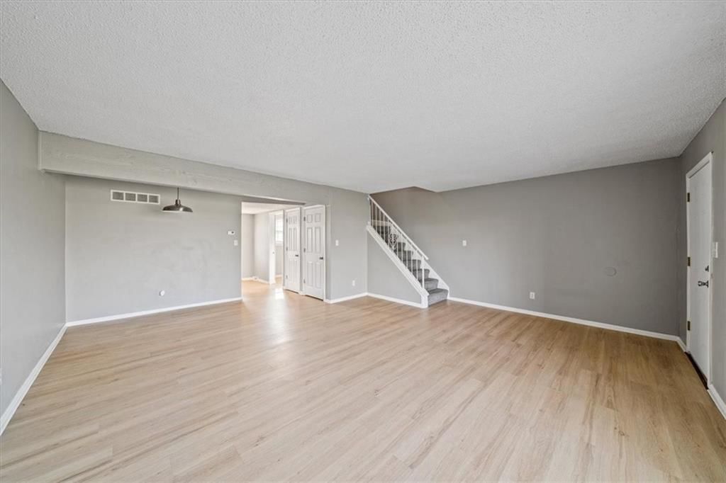 6507 E 128th Street — photo 3