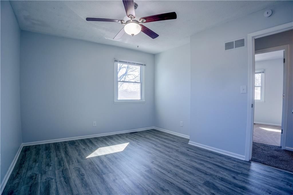 1520 W 27th Street — photo 12