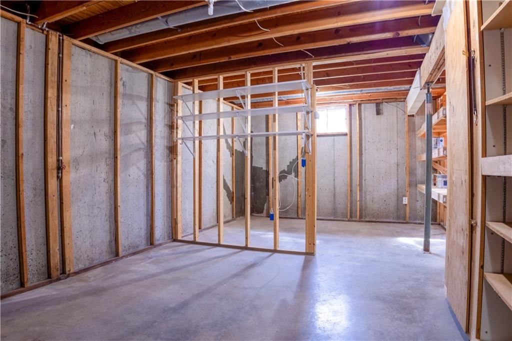 1520 W 27th Street — photo 16