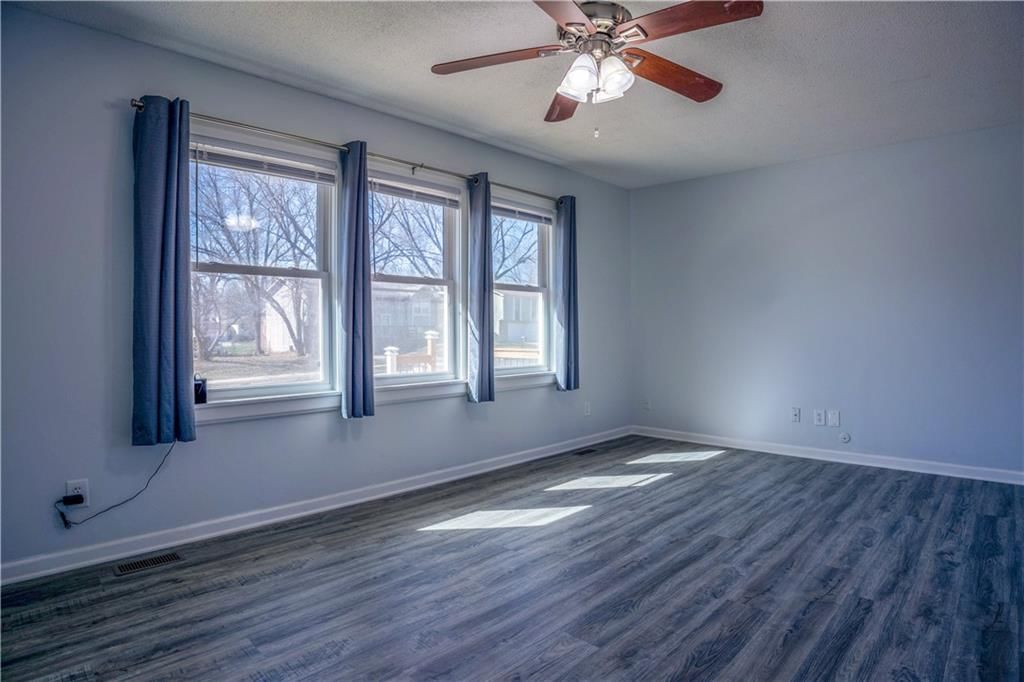 1520 W 27th Street — photo 5