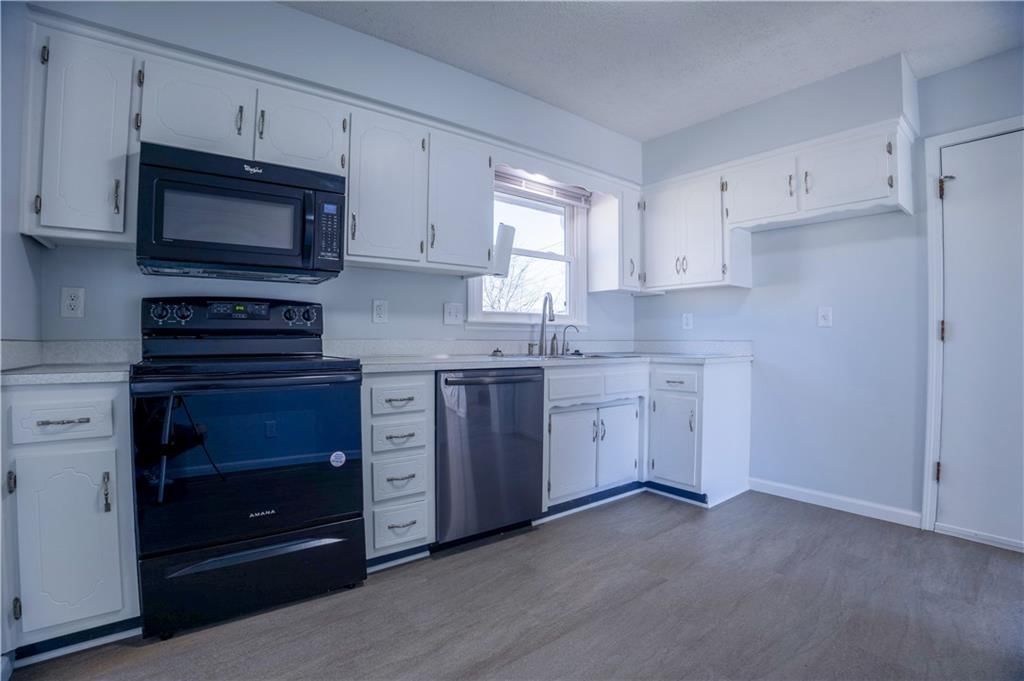 1520 W 27th Street — photo 8