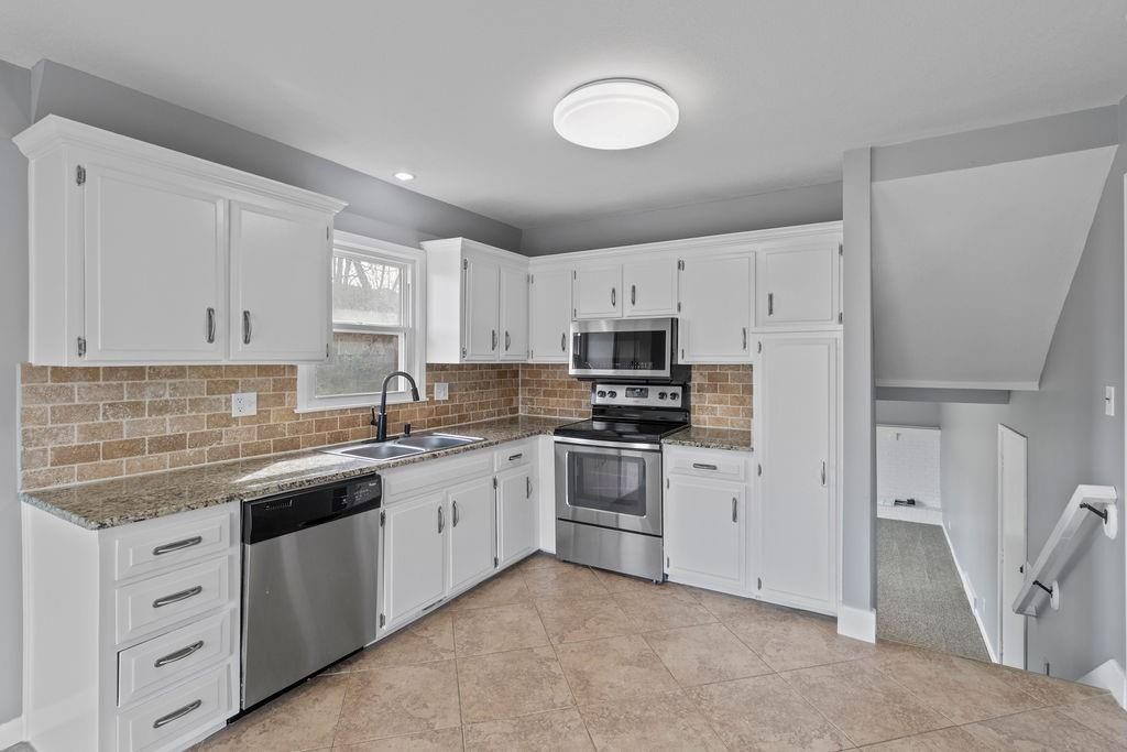 1113 W Cedar Street — photo 11