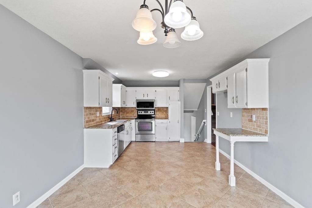 1113 W Cedar Street — photo 13