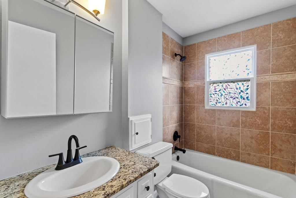 1113 W Cedar Street — photo 26