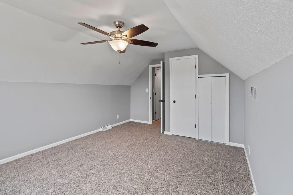 1113 W Cedar Street — photo 31