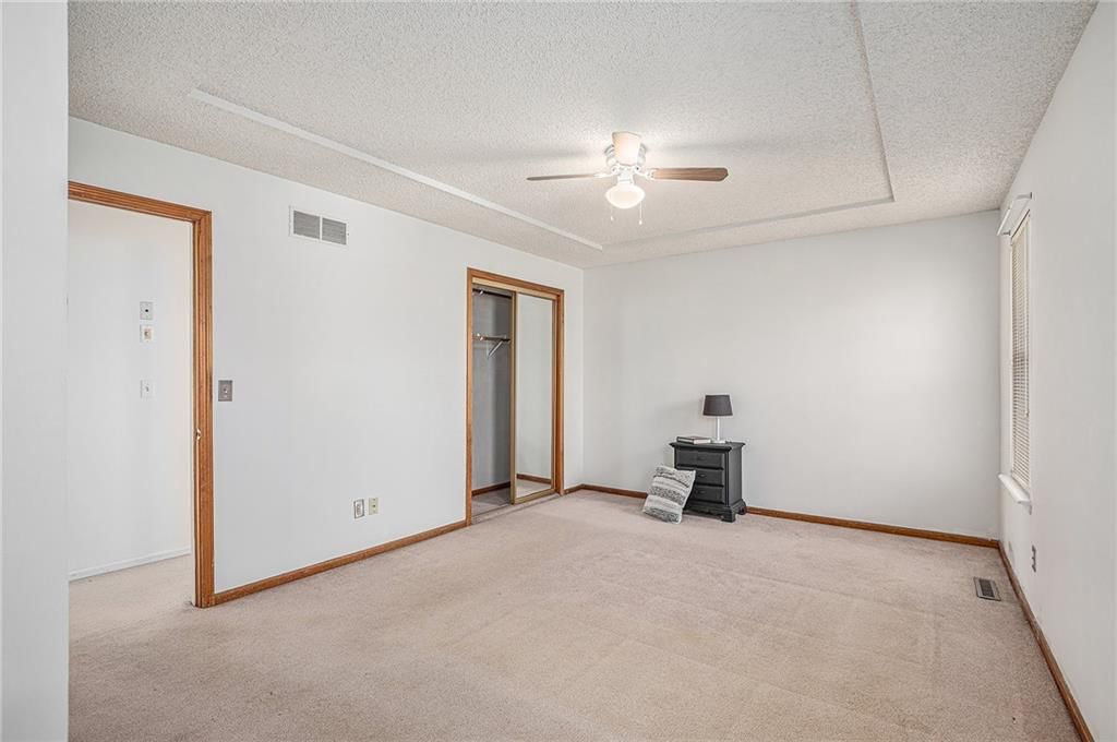 10600 N Oak Trafficway — photo 15