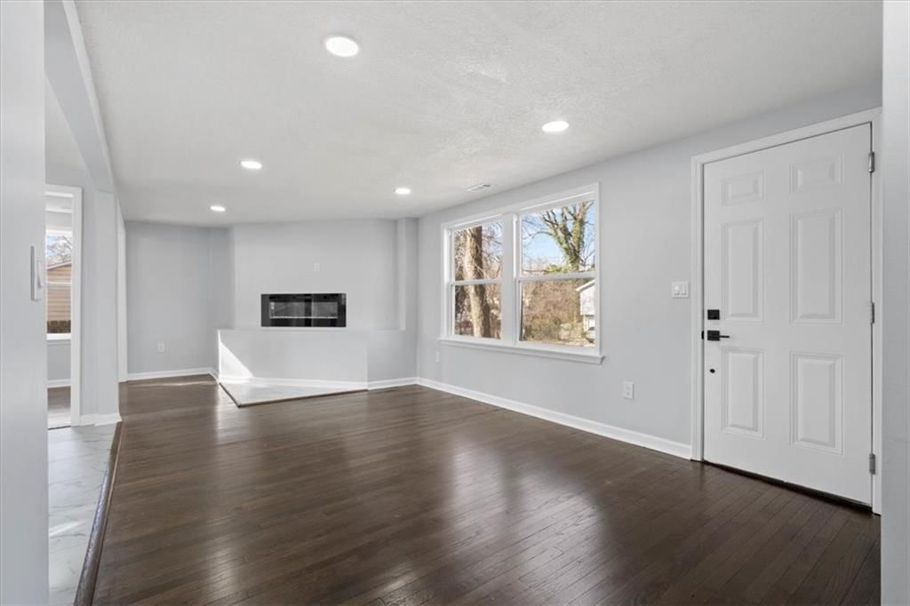 5425 Hardy Avenue — photo 4